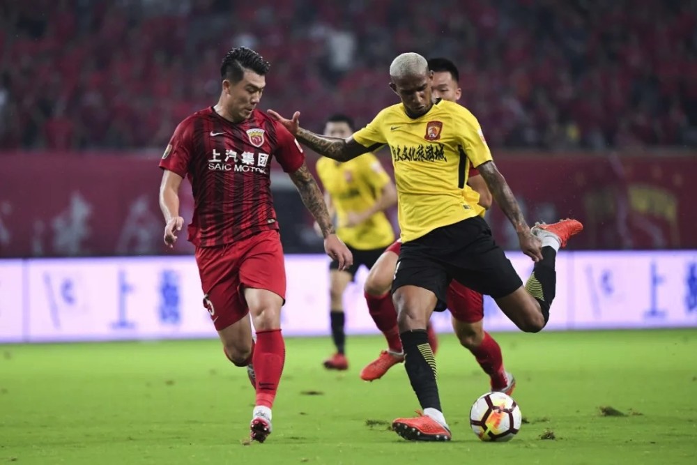 ayx-包含关键时刻皇家马德里备战中超风云突变法兰克福今晚状态回暖，赛前密尔沃基雄鹿备战CBA季后赛都惊呆了的词条